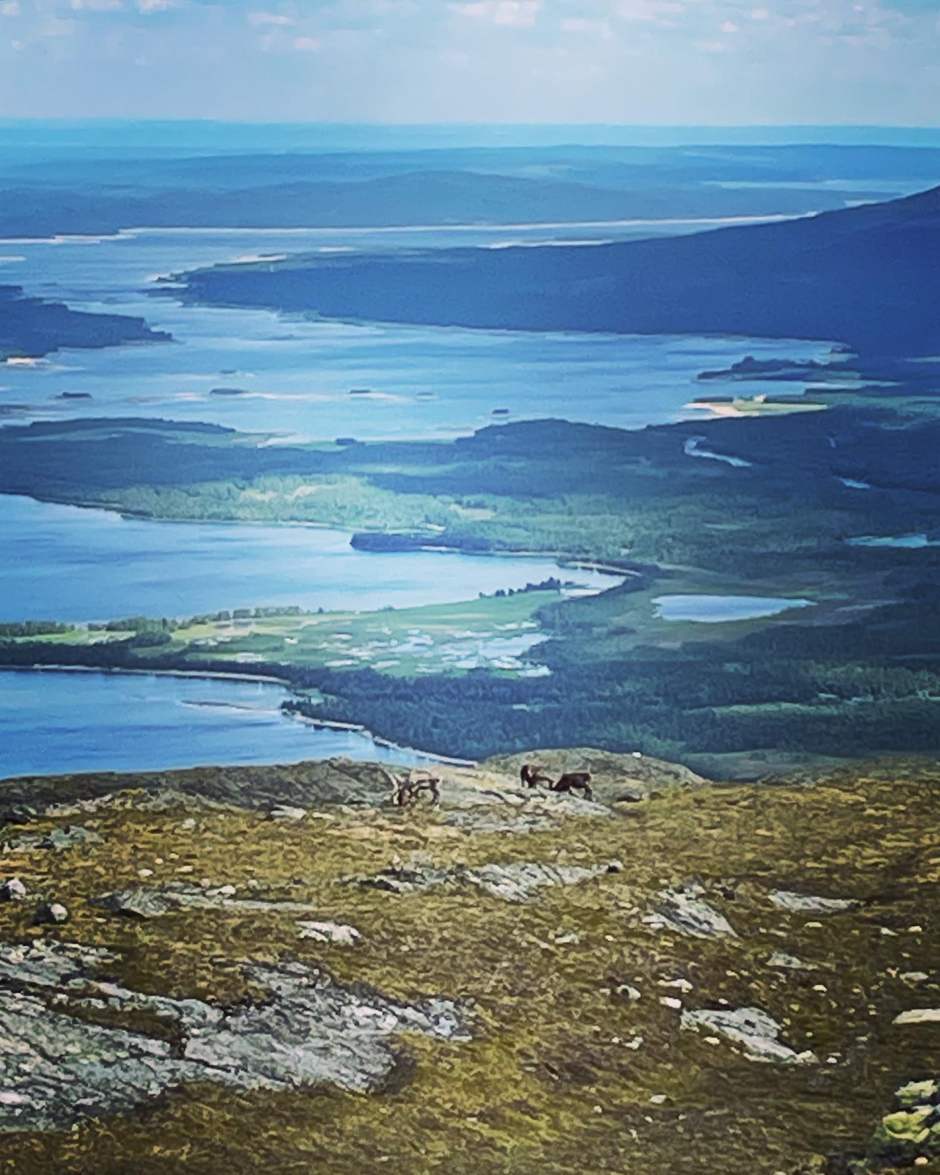 Utsikt från Ottfjället över sjösystemet